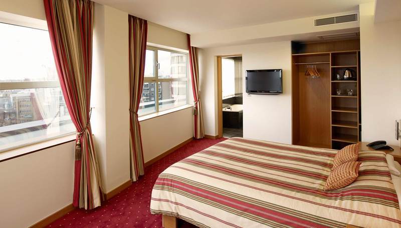 St Giles Heathrow - A St Giles Hotel Feltham Exterior foto