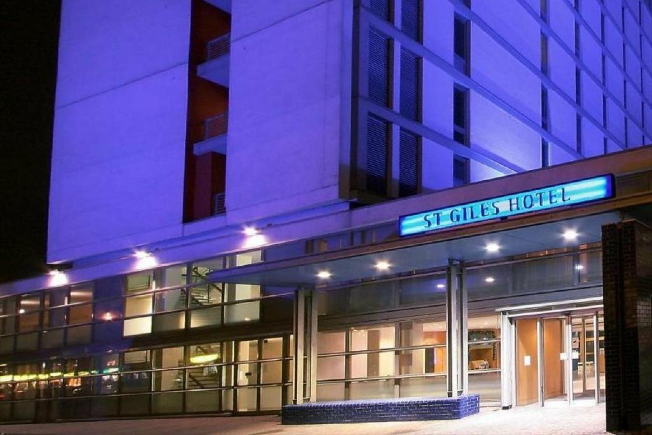St Giles Heathrow - A St Giles Hotel Feltham Exterior foto